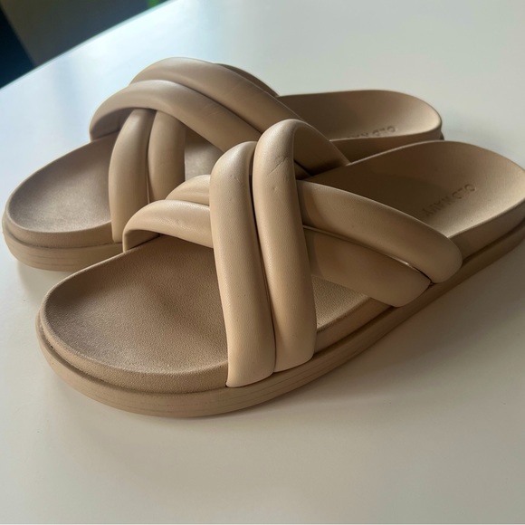 Puffy Strap Sandals - Picture 2 of 5